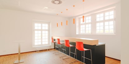 Eventlocation - Fußboden: Holzboden - Aschheim - Bar Foyer OG  - Gaszählerwerkstatt