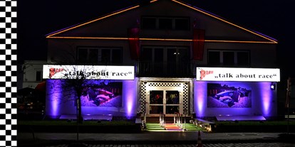 Eventlocation - Licht: Hell - Berlin - Die Eventlocation Talk about RACE in Berlin-Charlottenburg. - Eventlocation Talk about RACE