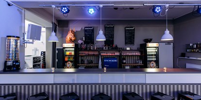 Eventlocation - Licht: Hell - Berlin - Bar in der Lounge - Forum Factory Berlin