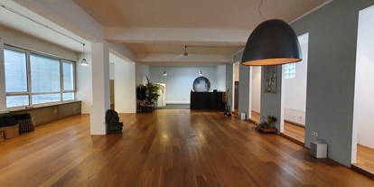 Eventlocation - Fußboden: Holzboden - Hessen - Haupt Nutzfläche - Balance Yoga Institut - Studio Darmstadt