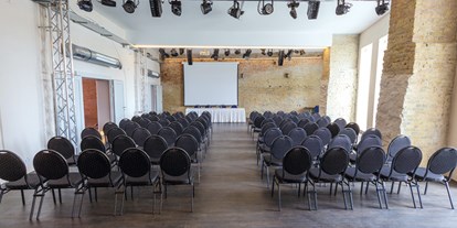 Eventlocation - Gastronomie: Eigenes Catering möglich - Brandenburg - Fabriksaal mit Seminarbestuhlung (150 m²) - Lendelhaus & Historische Saftfabrik