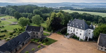 Eventlocation - gut erreichbar mit: Flugzeug - Sauerland - Wasserschloss Haus Opherdicke - Wasserschloss Haus Opherdicke