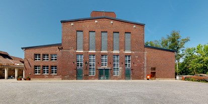 Eventlocation - Art der Location: Industriehalle - MOTORWORLD Village Metzingen 