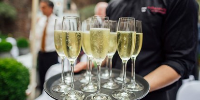Eventlocation - Personenanzahl: bis 100 Personen - Siegburg - Champagnerempfang im Innenhof - Wolkenburg