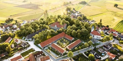 Eventlocation - Licht: Antik - Burgheim - Schloss Sandizell