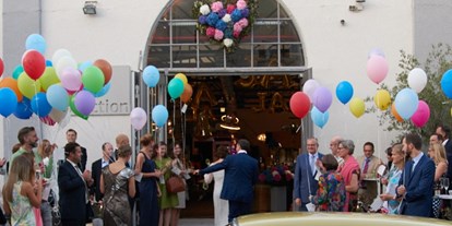 Eventlocation - Fußboden: Sonstiges - Stuttgart - Hochzeiten feiern Sie bei uns lässig. Tanzen, Speisen, Ambiente geniessen. Innen und Aussen. - Sarah Maier Collection