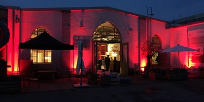 Eventlocation - Gastronomie: Show Cooking - Stuttgart - Tags wie nachts kreieren wir einzigeartige Momente für Ihre Veranstaltung. - Sarah Maier Collection