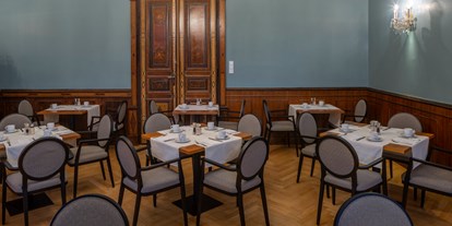 Eventlocation - Inventar: Tische - Österreich - Restaurant - Villa Seilern