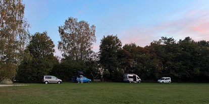 Eventlocation - öffentliche Veranstaltungen - Schwäbische Alb - Unsere riesige Veranstaltungswiese eignet sich auch für Camping - Vogelhof