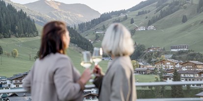 Eventlocation - geeignet für: Hochzeit - Österreich - Aussicht Sommer - The Alpine Palace