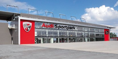 Eventlocation - gut erreichbar mit: Bus - Ingolstadt - Audi Sportpark