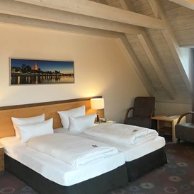Location: Komfortzimmer Donauseite - SORAT Insel-Hotel Regensburg