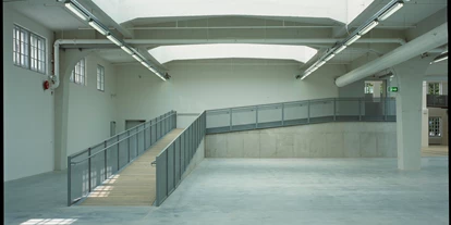 Eventlocation - Licht: Modern - Straßlach-Dingharting - Impressionen Halle  - MVG Museum München