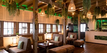 Eventlocation - Fußboden: Holzboden - Esslingen am Neckar - Jungle Lounge - Mauritius Stuttgart Süd 