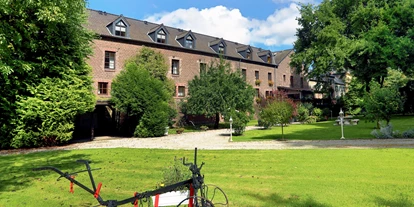 Eventlocation - Korschenbroich - Blick auf das Hauptgebäude - Landhaus Danielshof