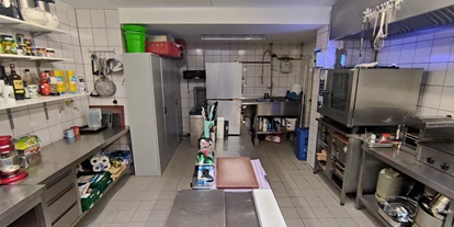 Eventlocation - Inventar: Stühle - Unsere gut ausgestattete Küche - Eventlocation Siegburg
