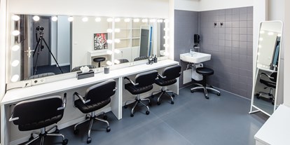 Eventlocation - Technische Ausstattung: Tonanlage - Hair and Make-Up Room - LVL