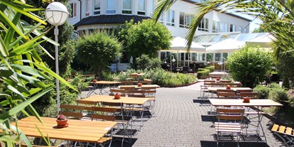 Eventlocation - Art der Location: Hotel - große Gartenterrasse mit Gastonomie - Waldhotel Schäferberg