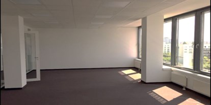 Eventlocation - Licht: Natürliches Licht - Berlin-Stadt - moderne Berliner Bürofläche 419qm 8. Etage