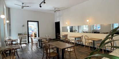 Eventlocation - Fußboden: Holzboden - Brandenburg Nord - Café Venue 