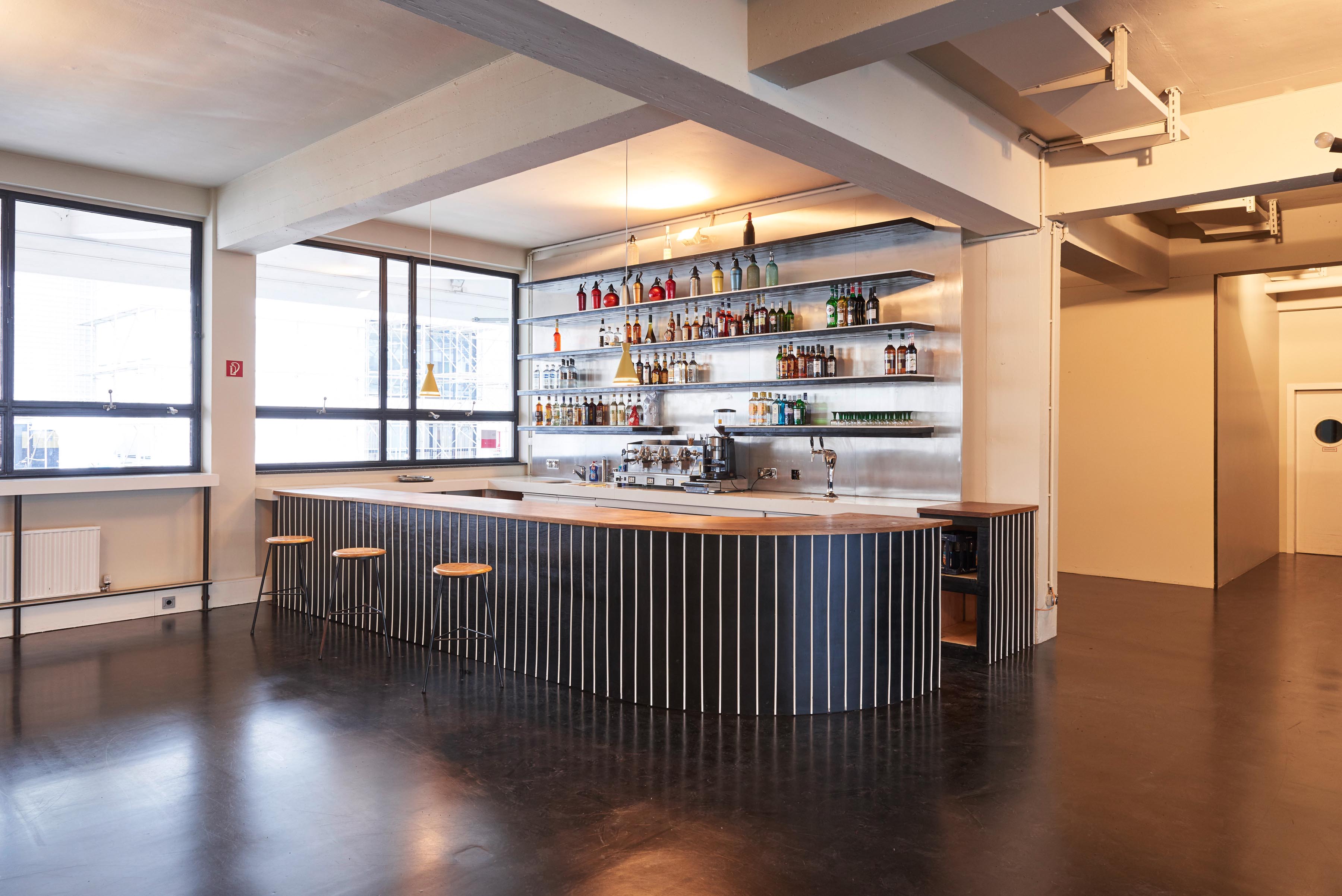 Eventlocation - PLZ 85622 (Deutschland) - Bar - Balanloft 32