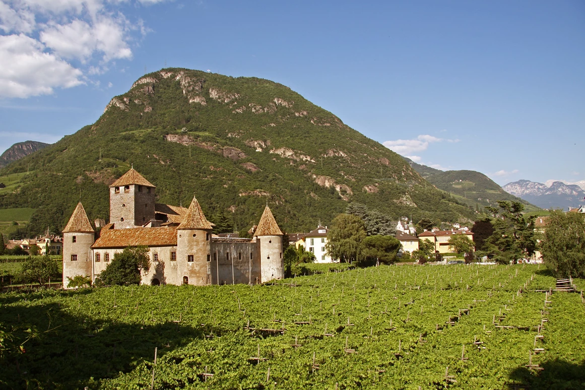Location: Schloss Maretsch
