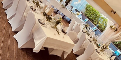 Eventlocation - Baden-Württemberg - Green Garden - Tafel klassisch mit Hussen - Mauritius Stuttgart Süd