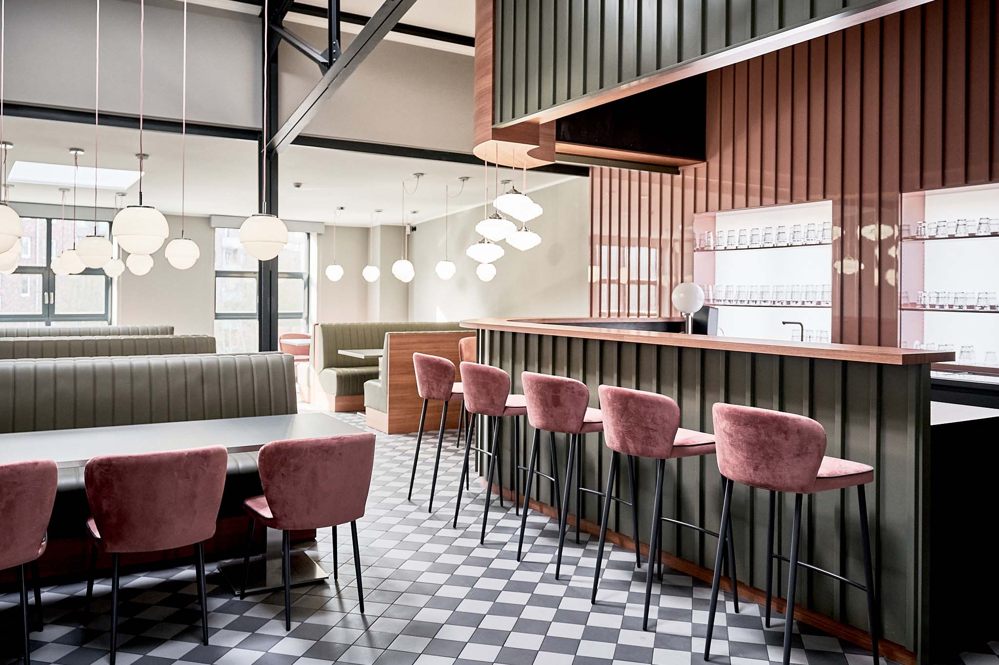 Location: Studio Gleis 7