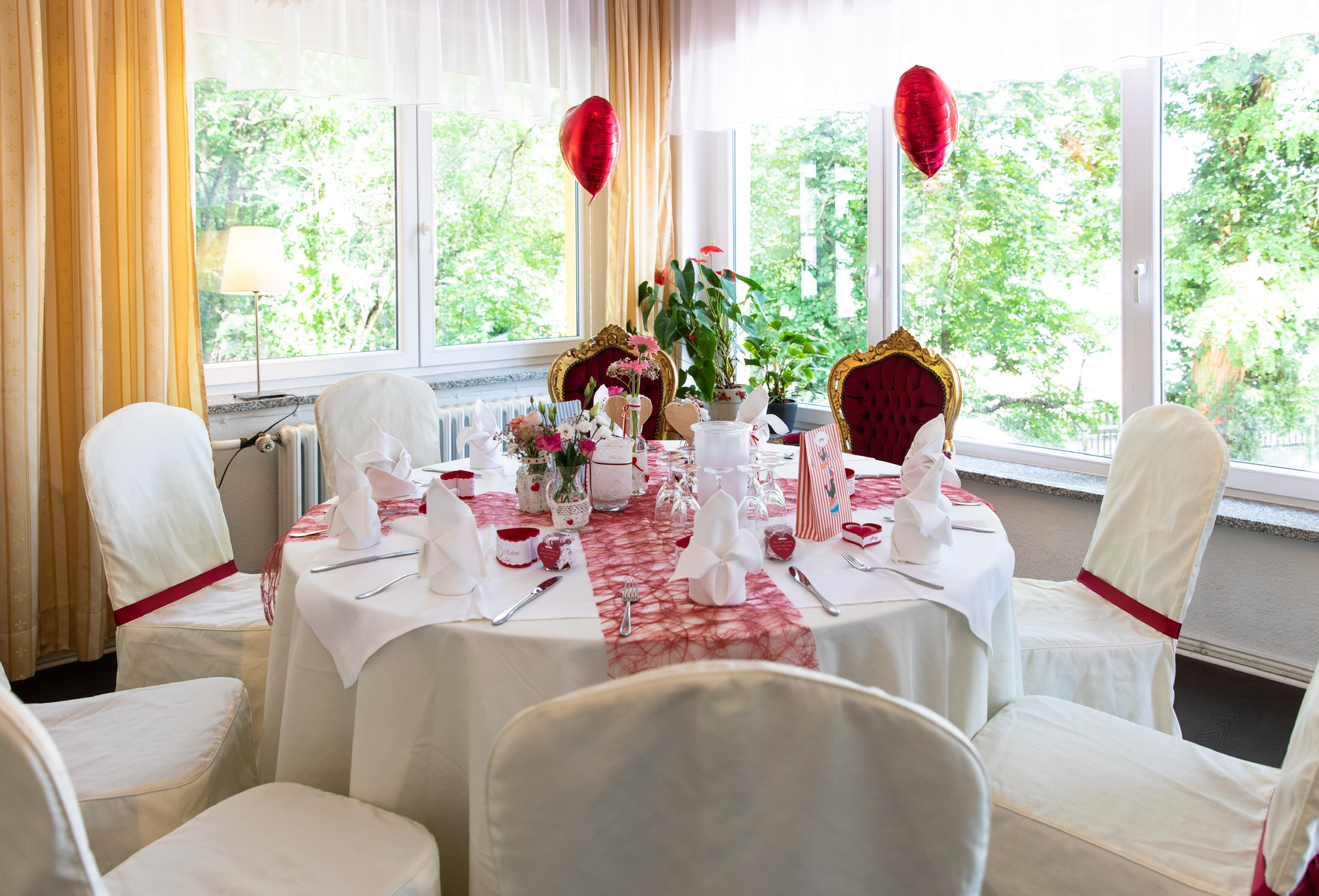 Hotel Seeschloss am Bötzsee  Hier finden sie all unsere Räume mit Beschreibungen Panoramasaal 
