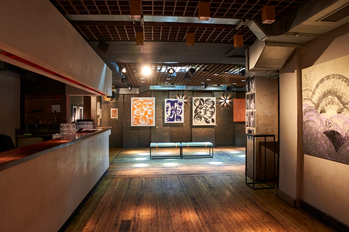 Location: Der Club während einer Ausstellung - Legal Club & Bar