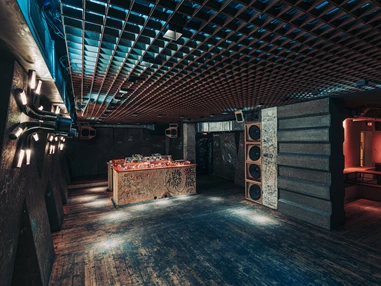 Location: Die Tanzfläche - Legal Club & Bar