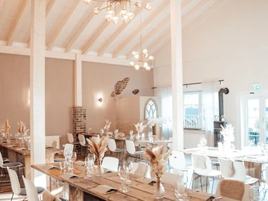 Location: Unser Lindensaal - Freya by Nöthel