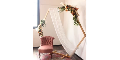 Eventlocation - PLZ 73614 (Deutschland) - NOLI Event & Wedding
Freie Trauung / Traubogen - NOLI Event & Wedding Location