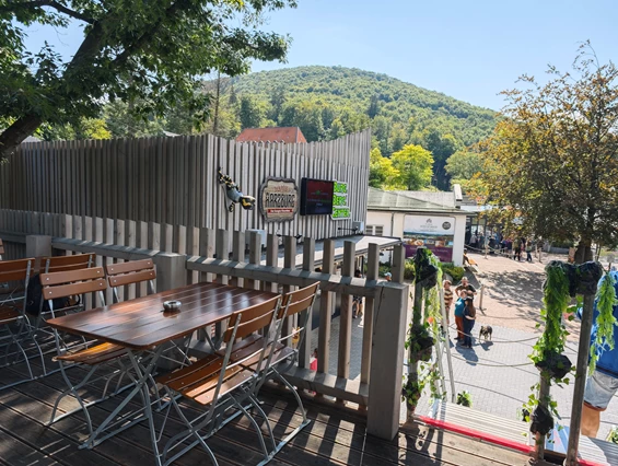 Location: Burgterasse - Zu Gast bei König Heinrich IV