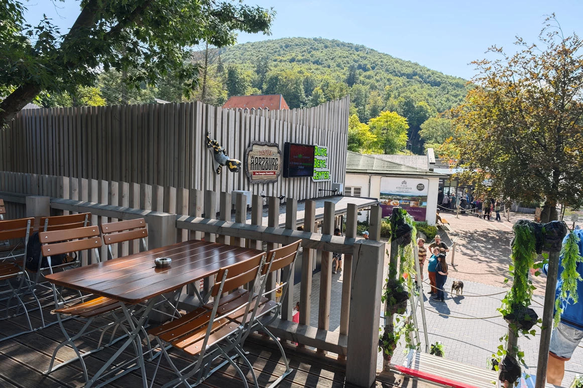 Location: Burgterasse - Zu Gast bei König Heinrich IV