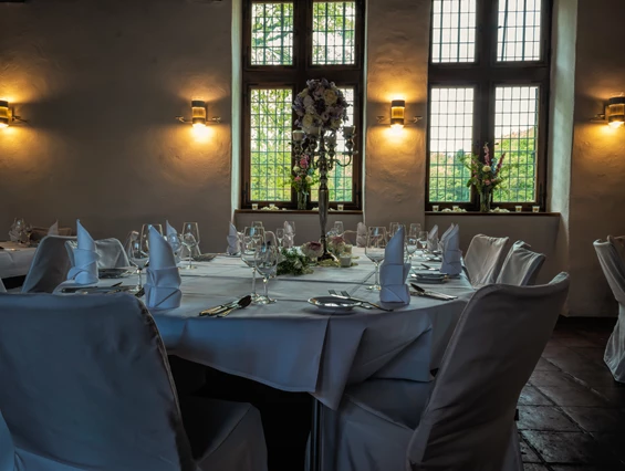 Location: Hochzeit Hofsaal bis 150 Personen  - Bringezu Restaurant & Events im Schloss Reinbek