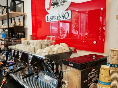Eventlocation - Baden-Württemberg - Segafredo, Hochwertiges Equipment Esspressomaschine “San Marco” - Segafredo Espresso Bar Ludwigsburg – Die flexible Eventlocation