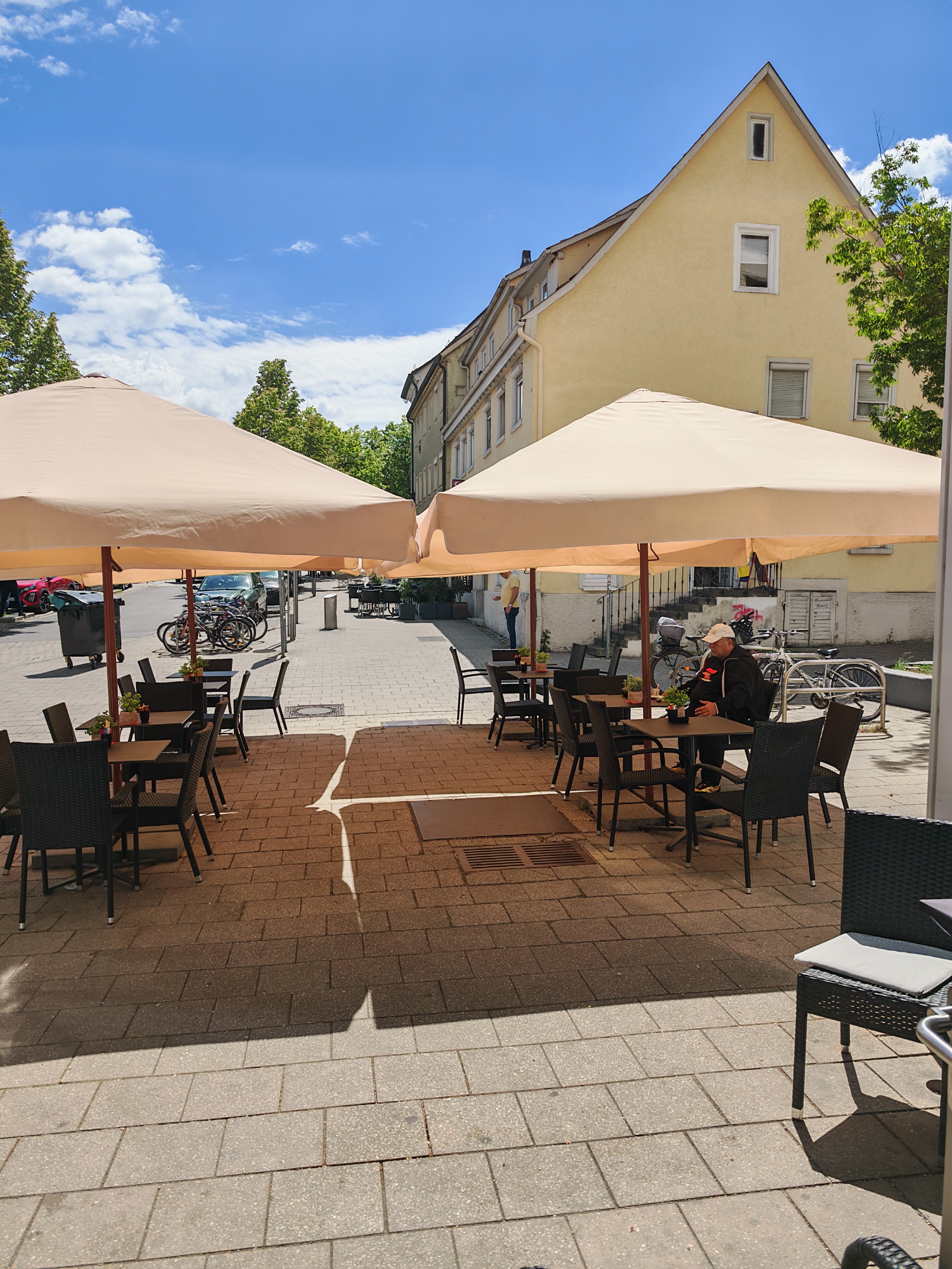 Location: Blick zur Terrasse von Segafredo aus. - Segafredo Espresso Bar Ludwigsburg – Die flexible Eventlocation