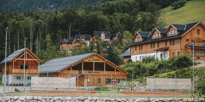 Eventlocation - geeignet für: HomeOffice - Dorf Eibenwald mit Sportarena und Gutshof - Narzissendorf Zloam