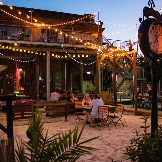 ELORIA – Erlebnisfabrik & Eventlocation Hier finden sie all unsere Räume mit Beschreibungen Biergarten