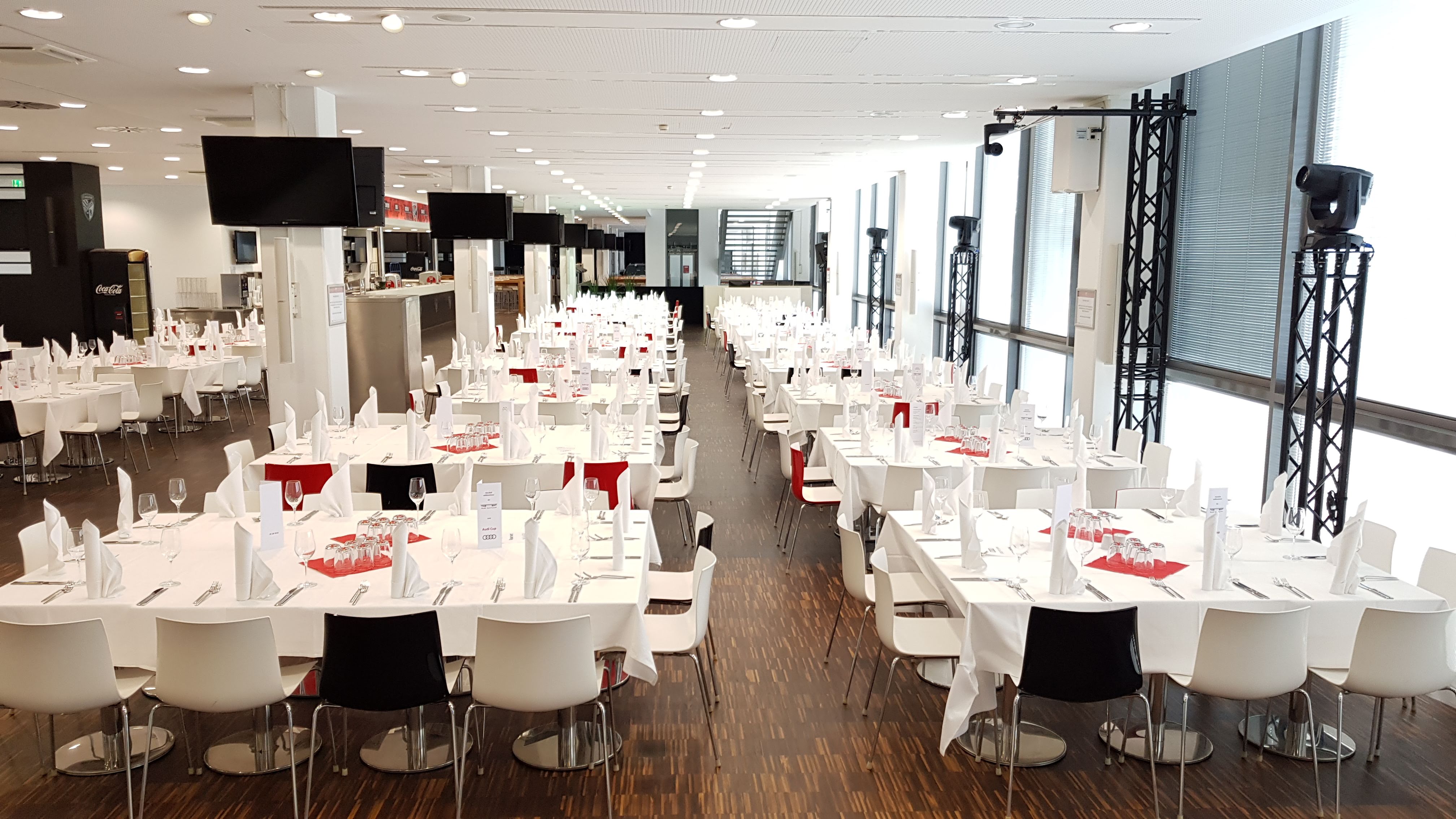 Audi Sportpark Hier finden sie all unsere Räume mit Beschreibungen Businessbereich 1.OG