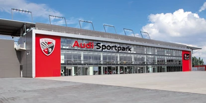 Eventlocation - gut erreichbar mit: Bus - Hettenshausen - Audi Sportpark