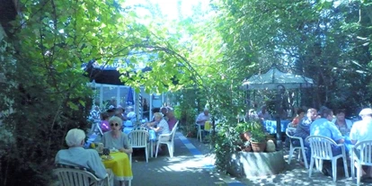 Eventlocation - Weserbergland, Harz ... - Restaurant mit original Formel 1 Ausstellungshalle u. traumhaftem Biergarten