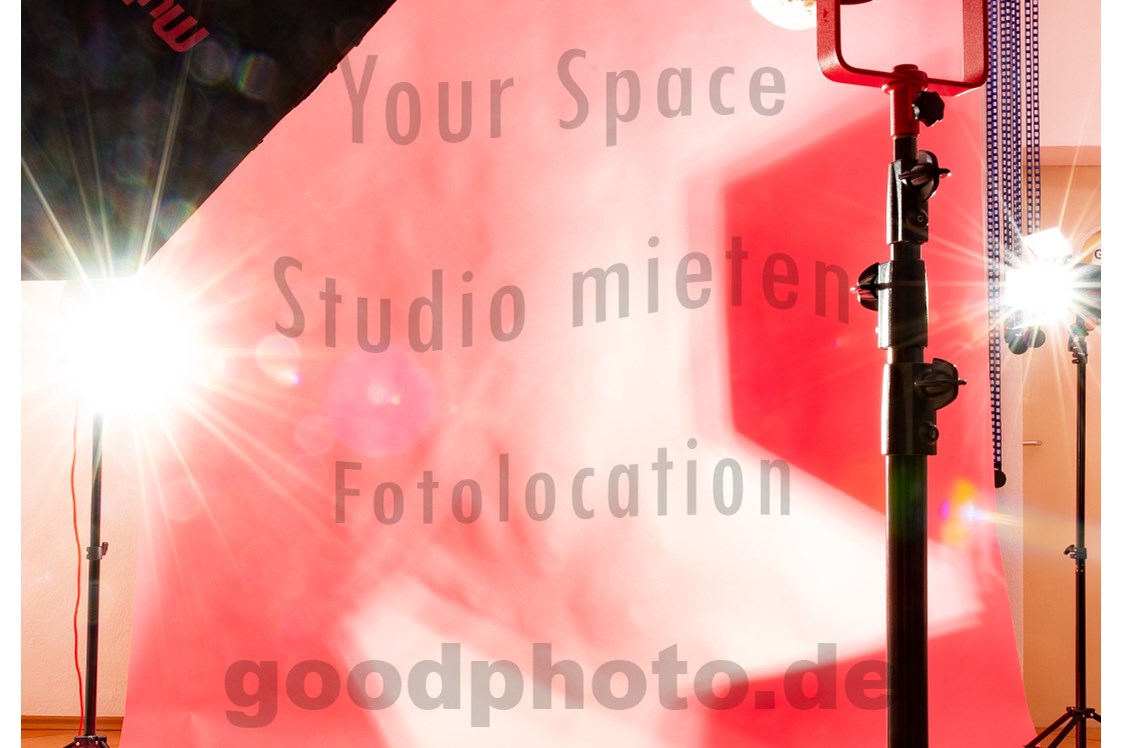 Location: GoodPhoto Studio Fotolocation