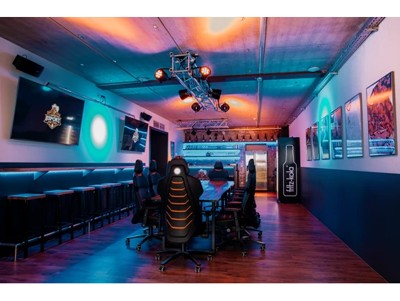 Location: Esport Factory