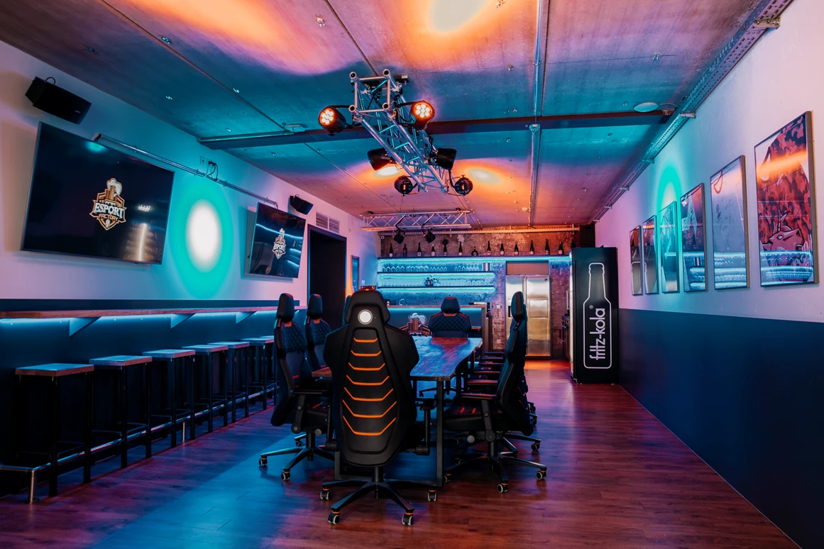 Location: Esport Factory