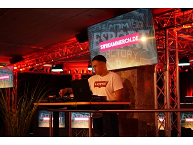 Location: Esport Factory