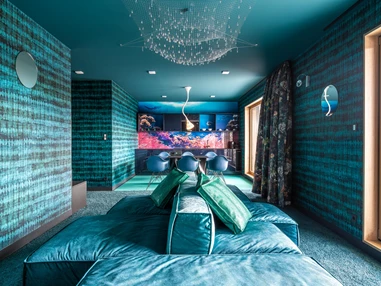 Location: Wohnraum Suite Unter dem Meer - Designhotel Laurichhof