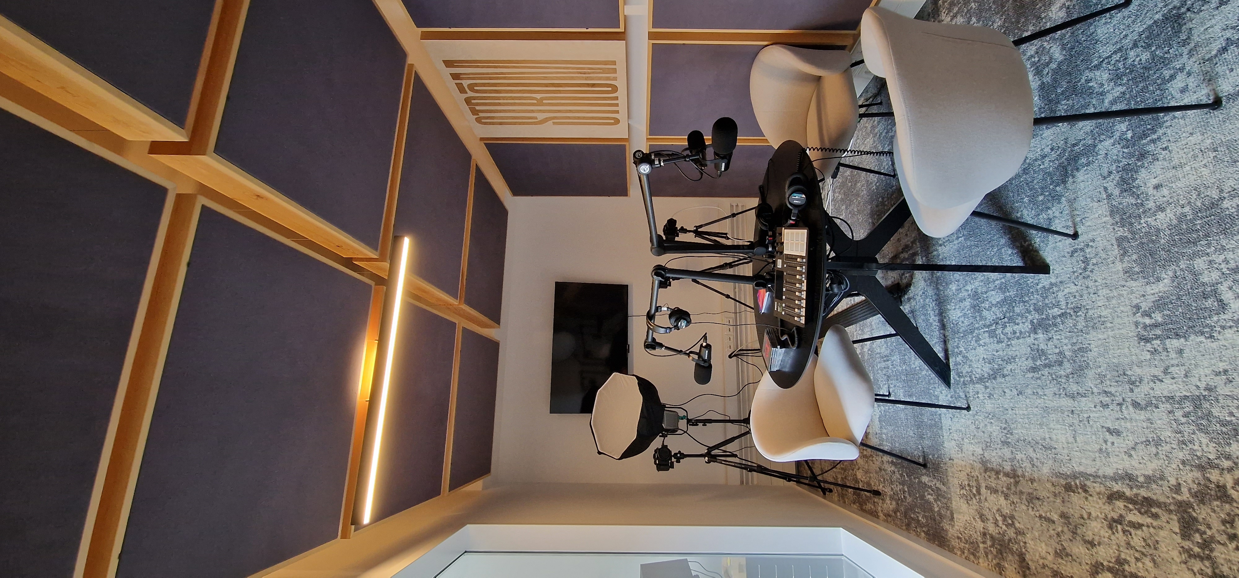 POSTWERK Berlin Hier finden sie all unsere Räume mit Beschreibungen Podcast-Studio