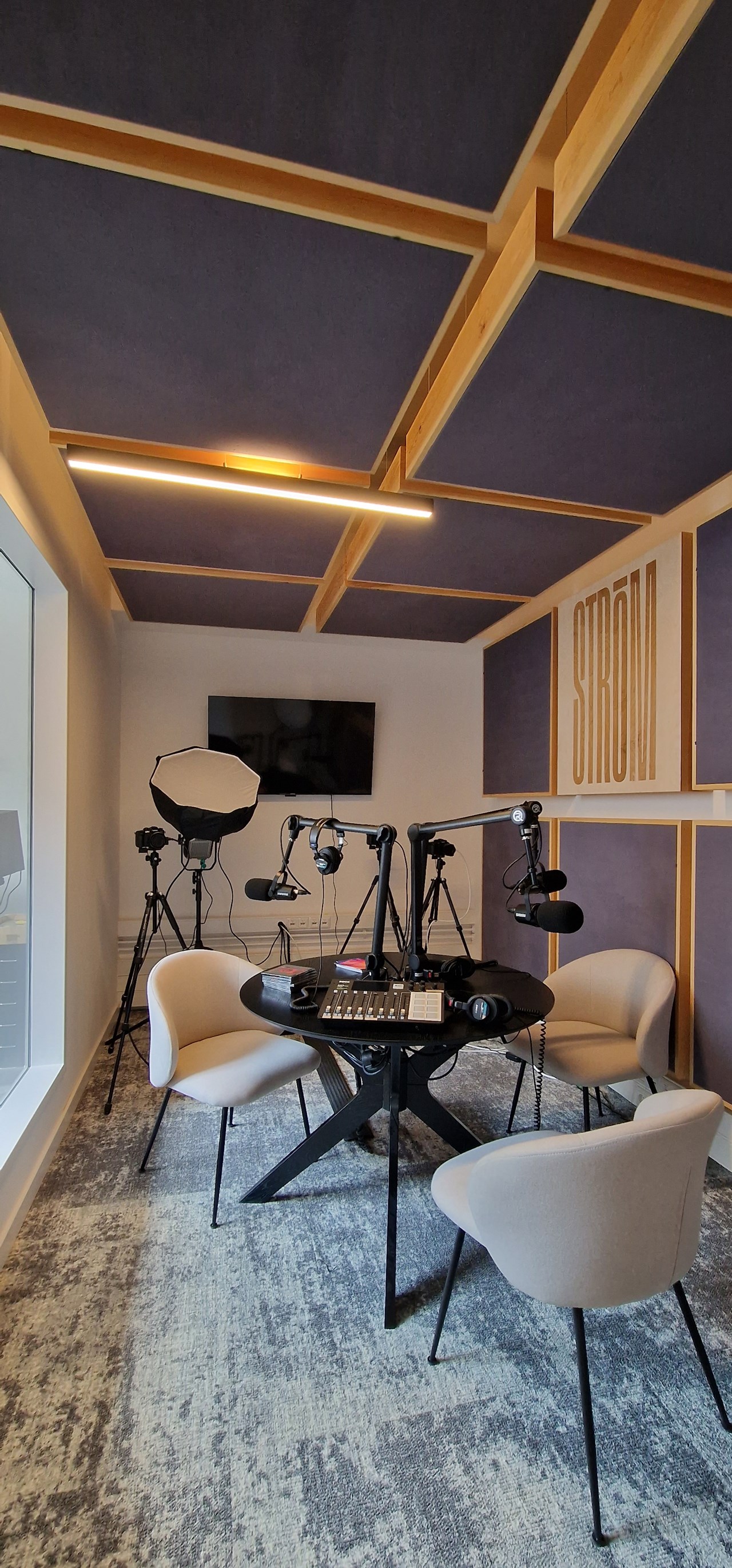 POSTWERK Berlin Hier finden sie all unsere Räume mit Beschreibungen Podcast-Studio